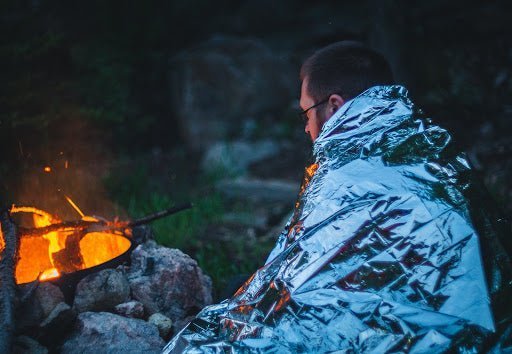 How to Use Emergency Blankets to Survive Anything - The Atomic Bear